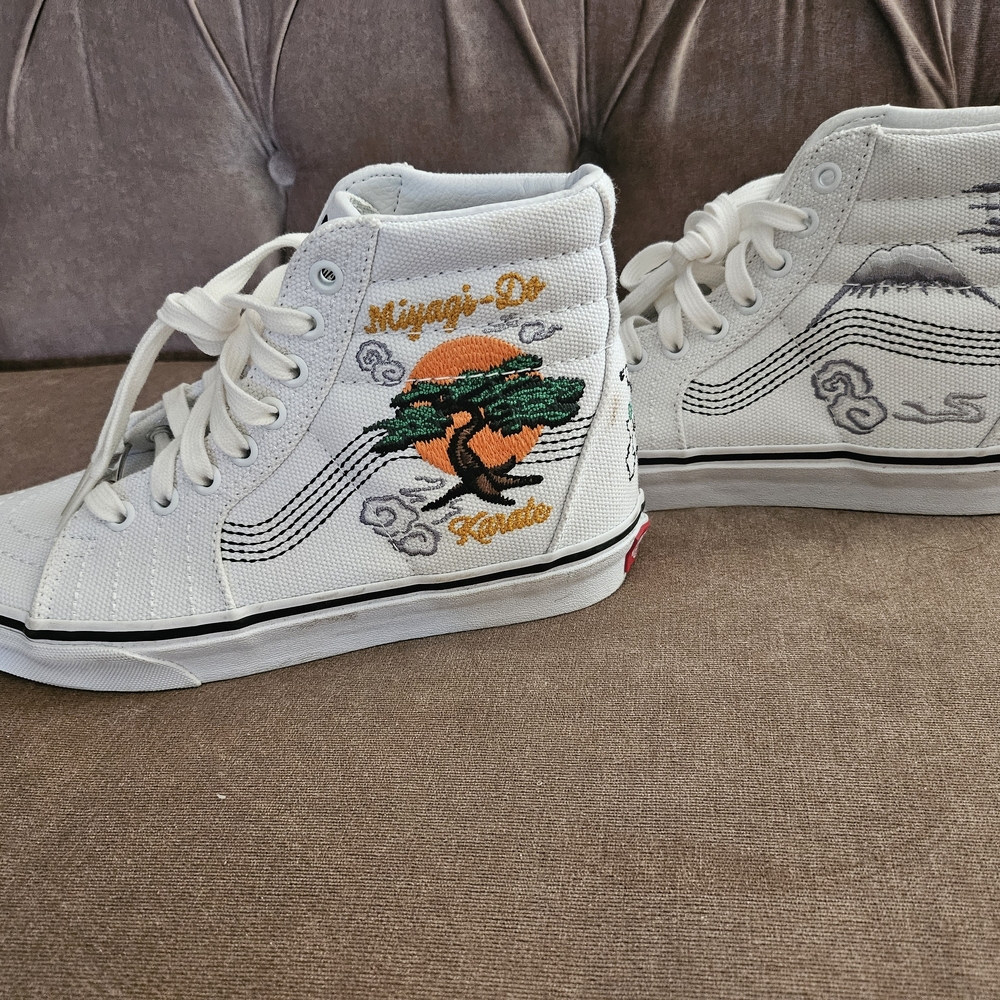 White High-Top Canvas Sneakers with Embroidered Tree and Sun